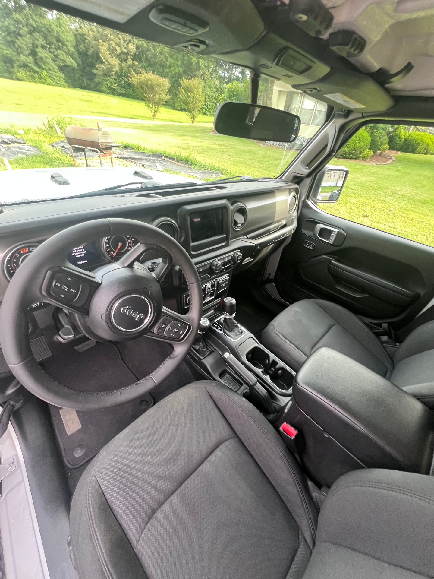 Jeep Wrangler interior cleaned and dressed during a mobile detail